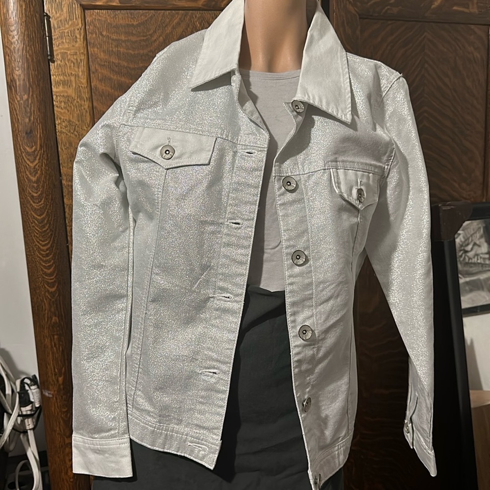 Denim and company white metallic jacket